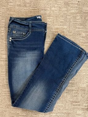 Wallflower Lucious Curvy Women’s Dark Blue Stretch Bootcut Jeans size 9